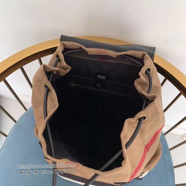 Burberry專櫃新款雙肩包 巴寶莉大號The Rucksack軍旅背包  db1198
